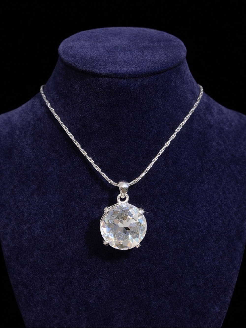 “Brilliant Cut CZ Statement Pendant Necklace | Luxe Silver Tone Elegance”